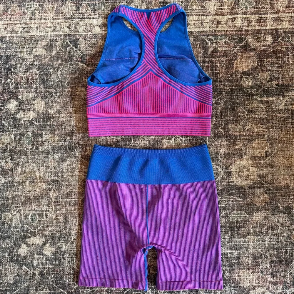 Fabletics Pink & Blue Workout Set | Razorback Top | Women’s Medium - Picture 5 of 6